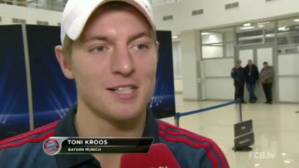 Pilkarze Bayernu ciesza sie ze zwyciestwa w zimnej Moskwie