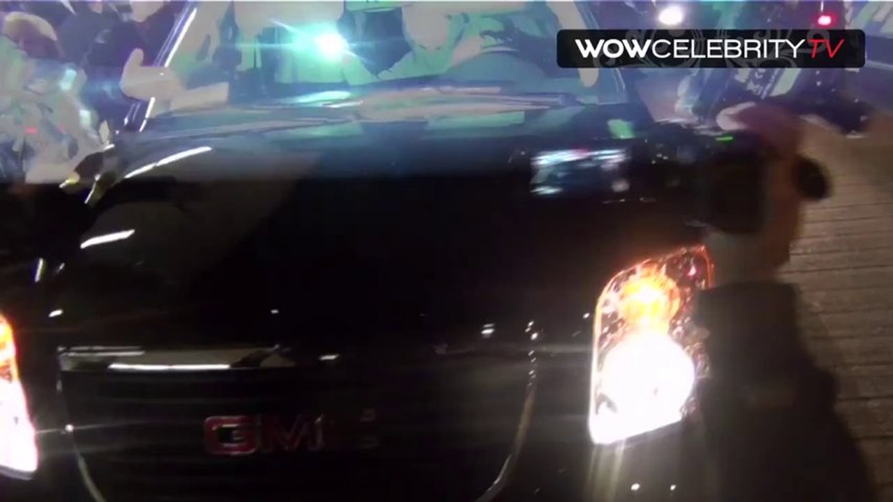 Kristen Stewart and Robert Pattinson arrives at LAX