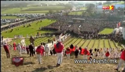 20 H DUSICA DEN NA ALBANSKO ZNAME ZAJAS nov