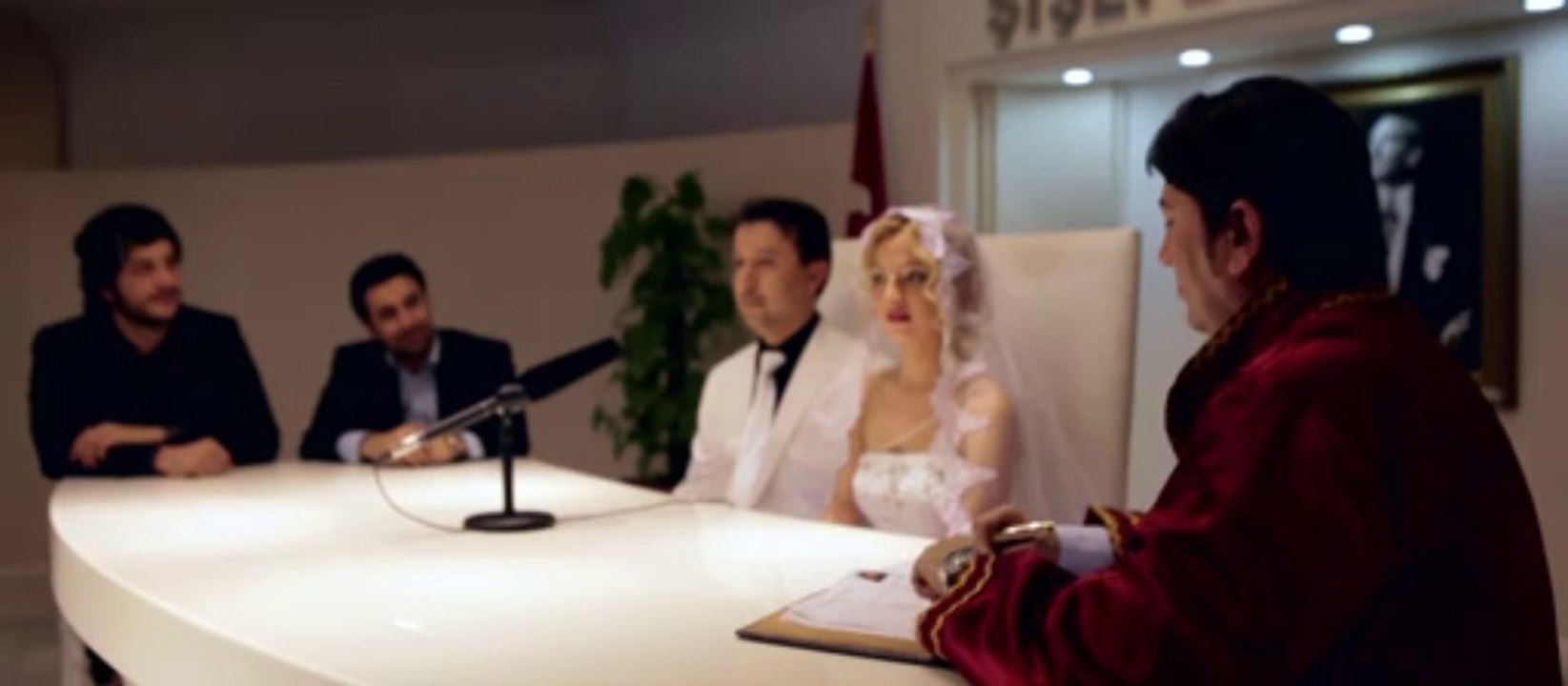 Tuncer Küpeli Kirlenmiş Umutlarım Orijinal Klip