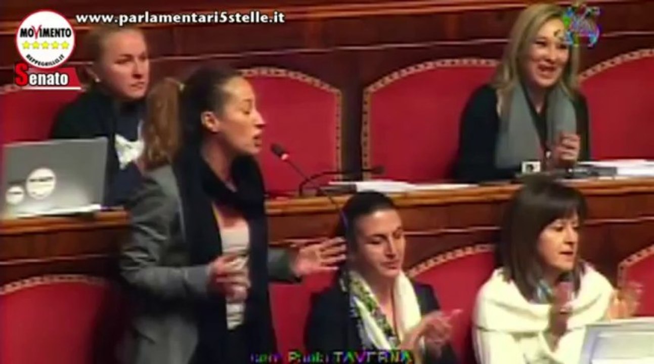 Berlusconi: Taverna (M5S) distrugge Mussolini - MoVimento 5 Stelle