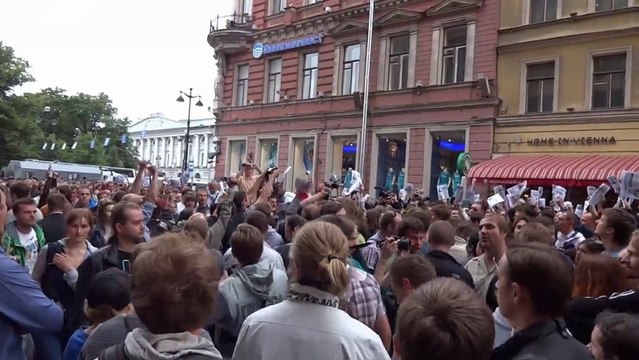 Народный сход в поддержку Навального в Петербурге