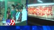 Gold ornaments, cash worth lakhs looted