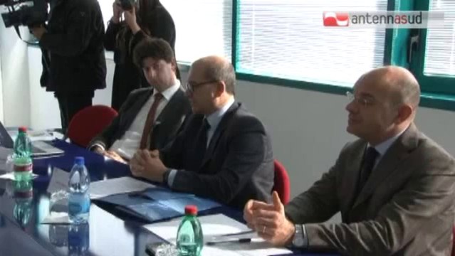 TG 28.11.13 Passa da Bari Air-net, la rete degli aeroporti regionali dell'Adriatico