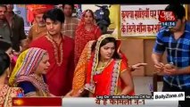 Diya Aur Baati Mein Dohari Khushi!! - Diya Aur Baati Hum - 29th Nov 2013