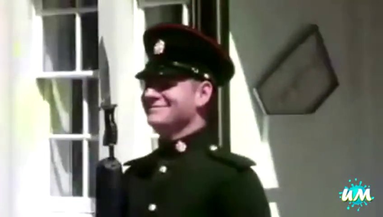 L'armée c'est que du bonheur - Gros fails de soldats et gardes. Compilation fun!