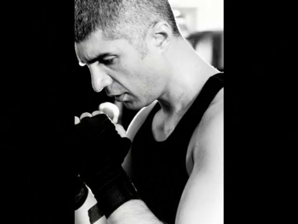 Özcan Deniz - "You are so sexy"