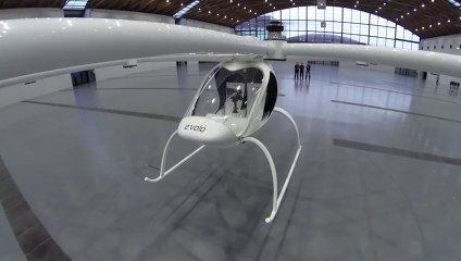 Premier vol de l'hélicoptere électrique : le Volocopter VC200