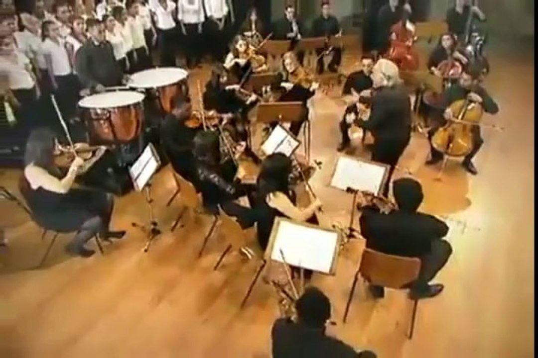 UEFA Şampiyonlar Ligi Anthem Müziği - Nasıl Yapılır