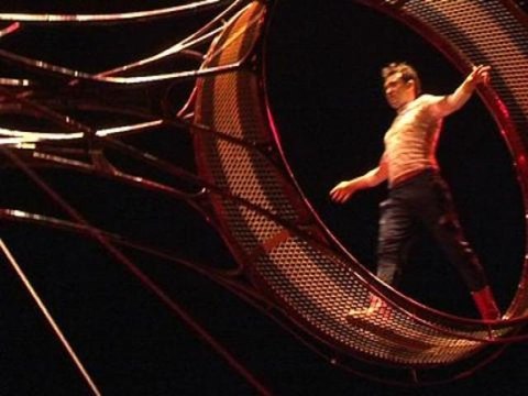 Le Cirque du soleil présente Kooza sur l'île Seguin de Boulogne-Billancourt - 01/12