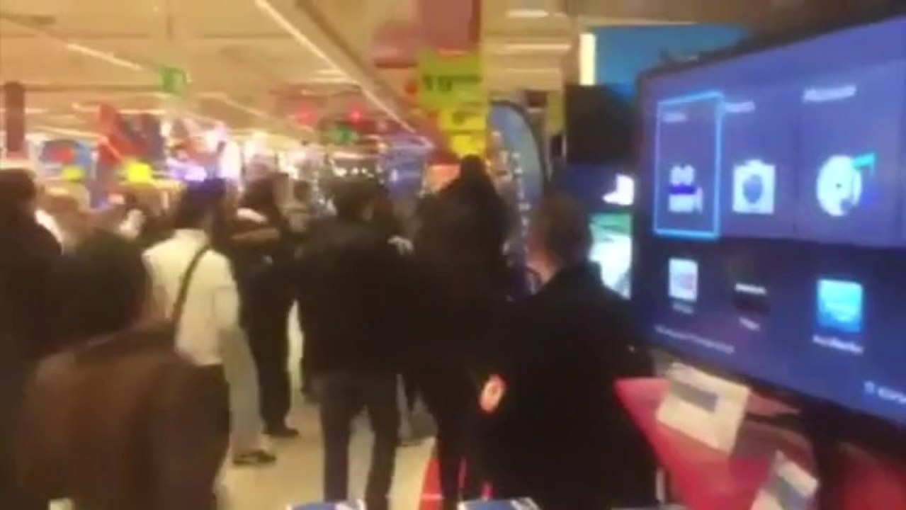 Nouvelle PlayStation : La folie dans les magasins, tout ça pour la PS4