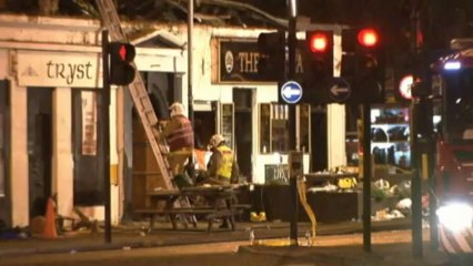 Helicopter crashes into Glasgow pub