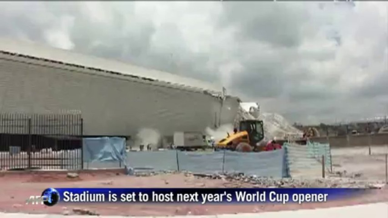 Crane collapses in Sao Paulo's Itaquera stadium