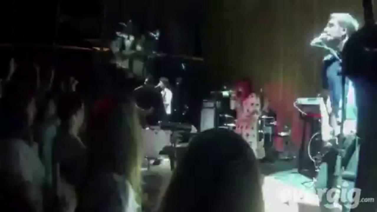 Lilly Wood - The Prick "Middle of the night" - La Tour Eiffel - Concert Evergig Live - Son HD