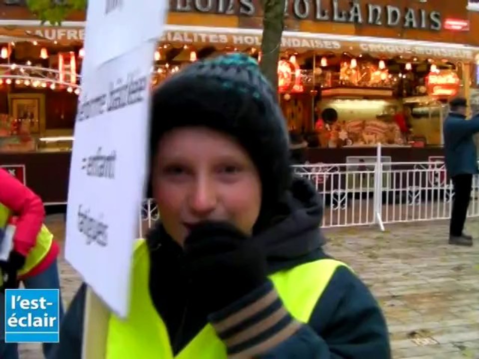 Rythmes scolaires :  les parents d'élèves manifestent à Troyes