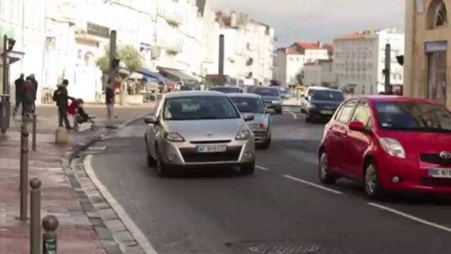 La vie se passe ailleurs