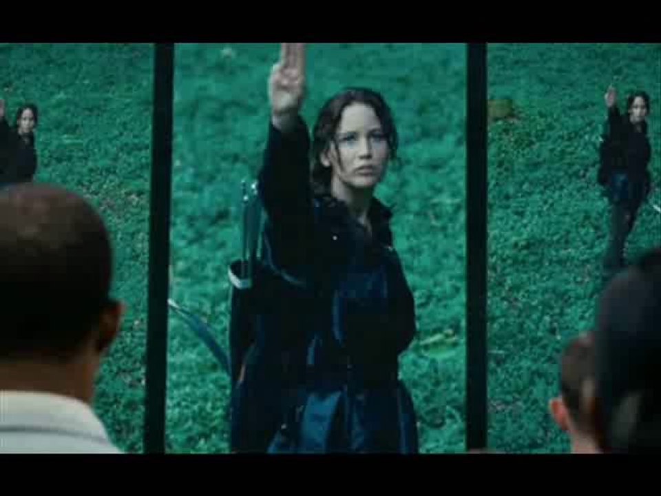 Hunger Games 2 le signe de la main