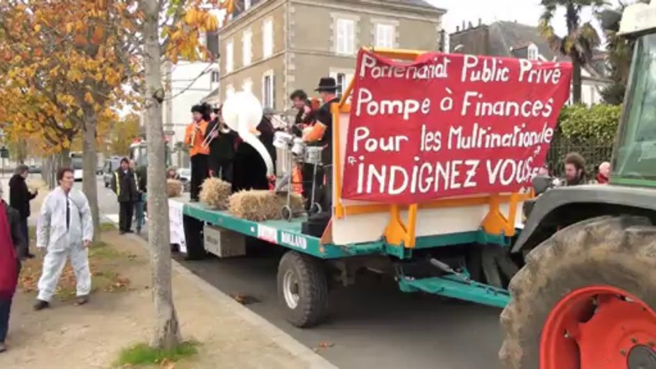 Manif Tracto-Vélo contre l'aéroport de Notre Dame des Landes - Pontivy le 30-11-2013