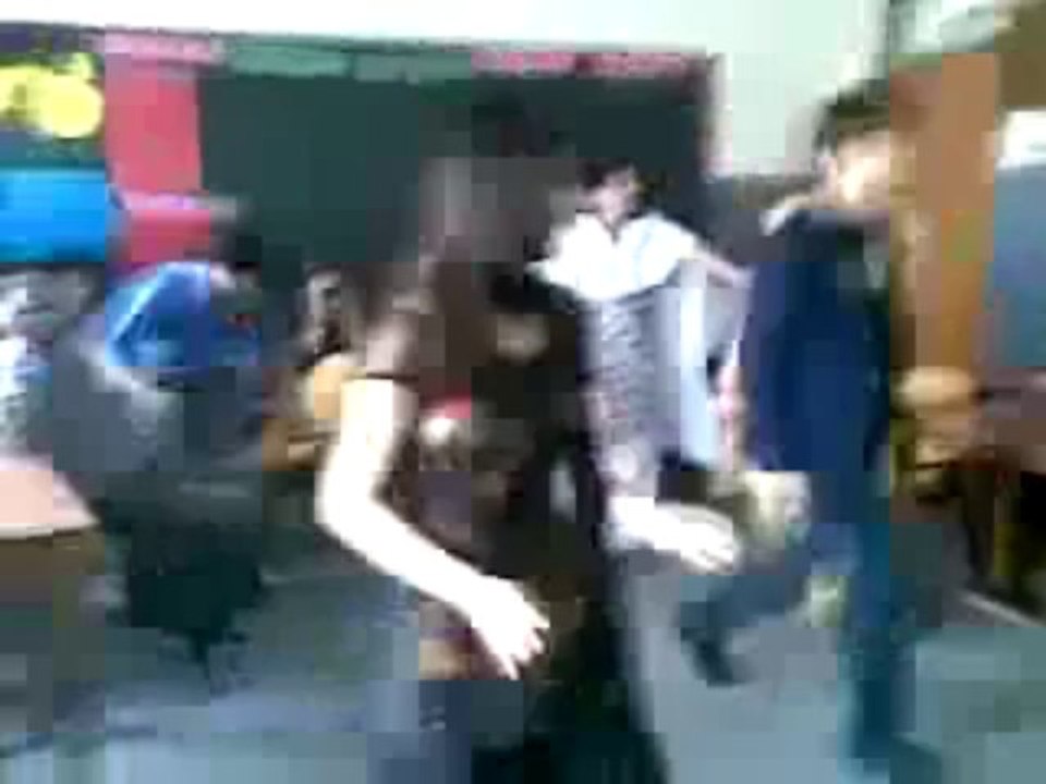 girl dancing