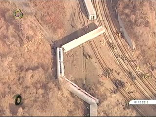 Aumenta el número de víctimas tras descarrilamiento de tren en Nueva York