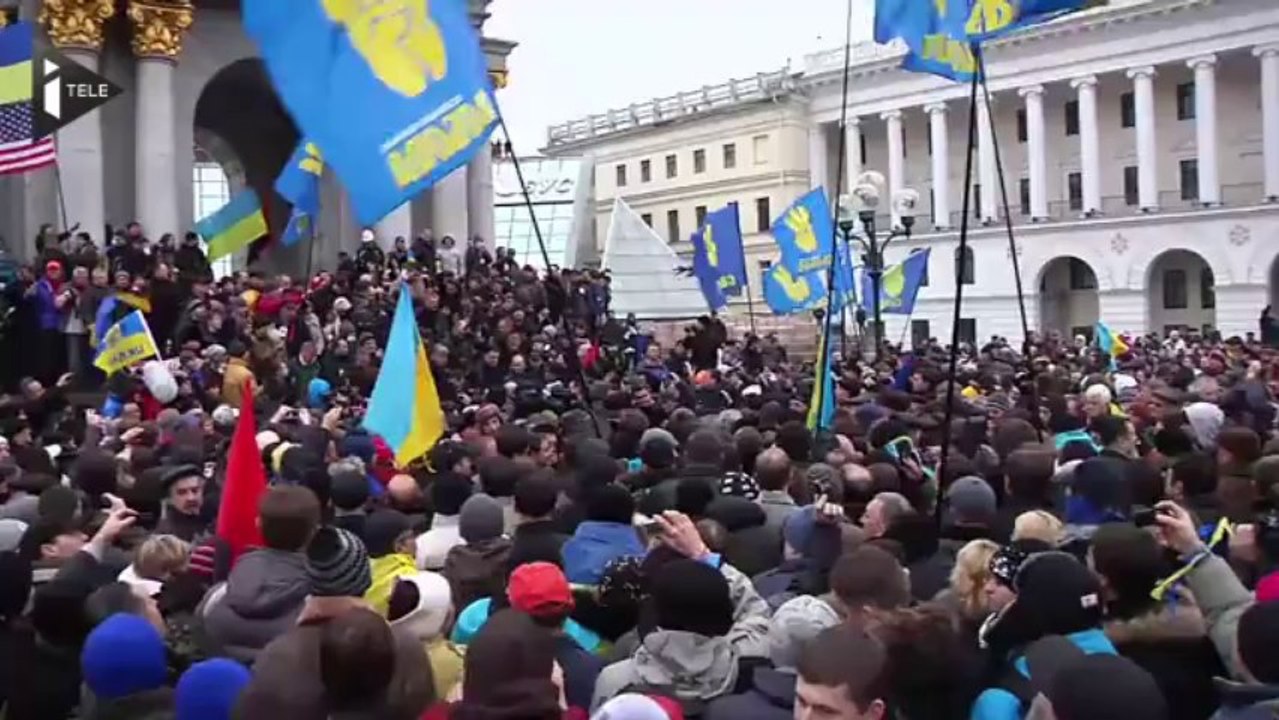 Démonstration de force des pro-UE dans les rues de Kiev