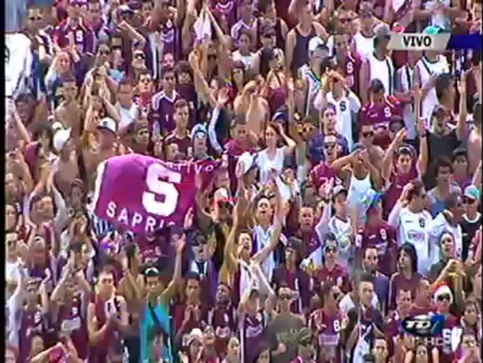 El homenaje a Douglas Sequeira