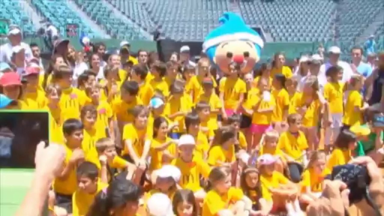 Serena und Venus verzaubern Kids aus Buenos Aires