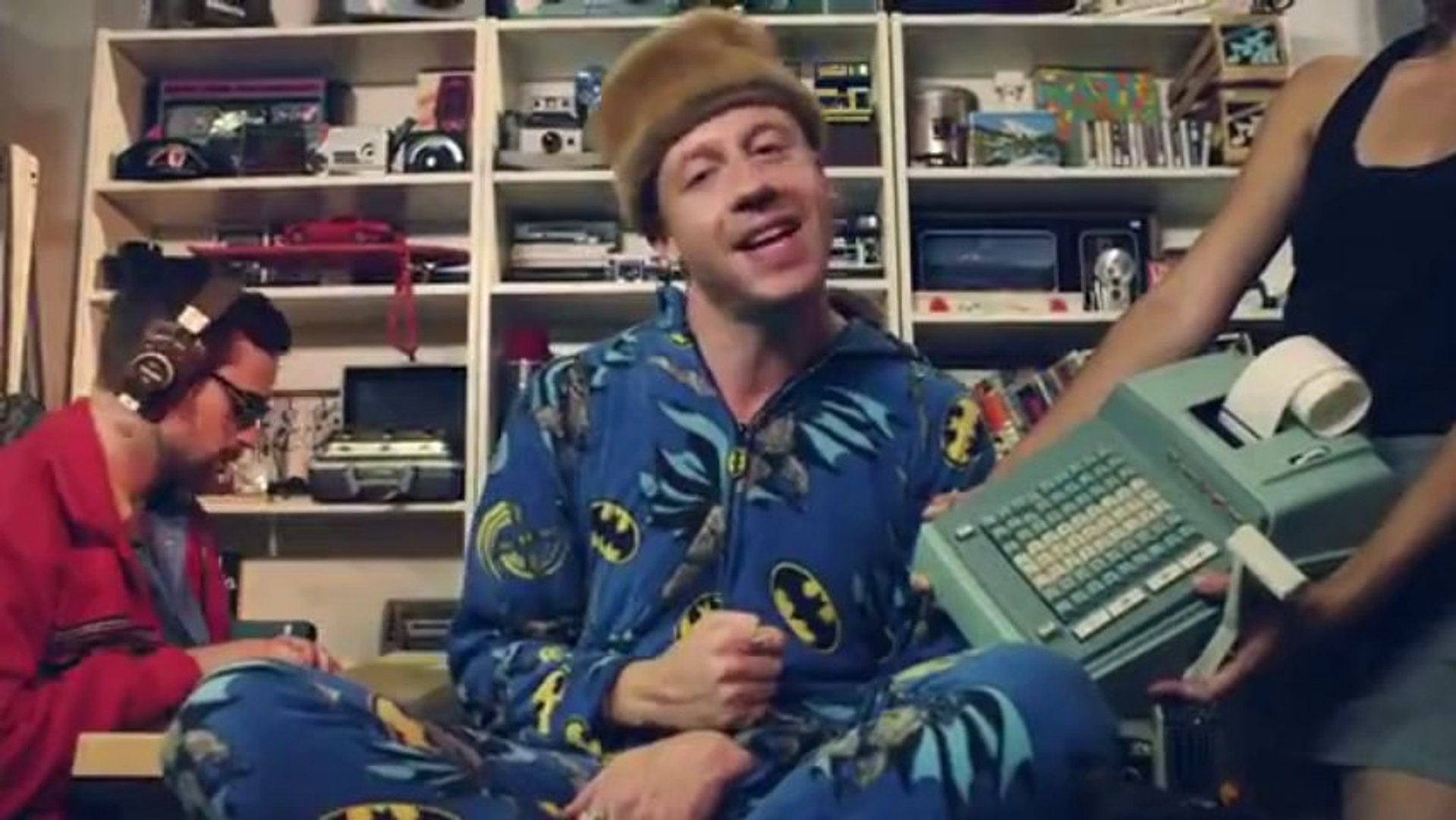 ⁣MACKLEMORE & RYAN LEWIS - THRIFT SHOP FEAT.
