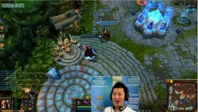 LOL FUN - When corean cross doublelift wtf - league of legends