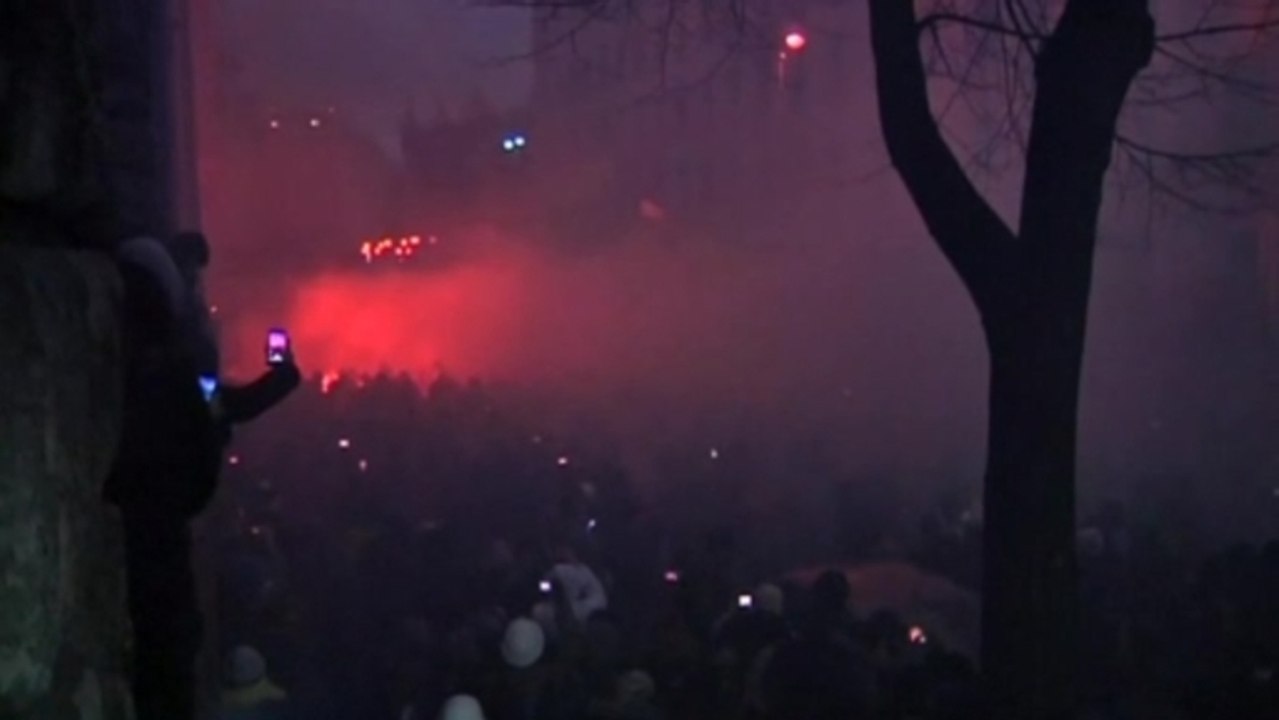 Protesters, journalists take a beating in Ukraine