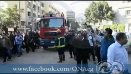 لحظة وصول الداخلية وإطلاق المياة على المتظاهرين أمام مجلس الشورى