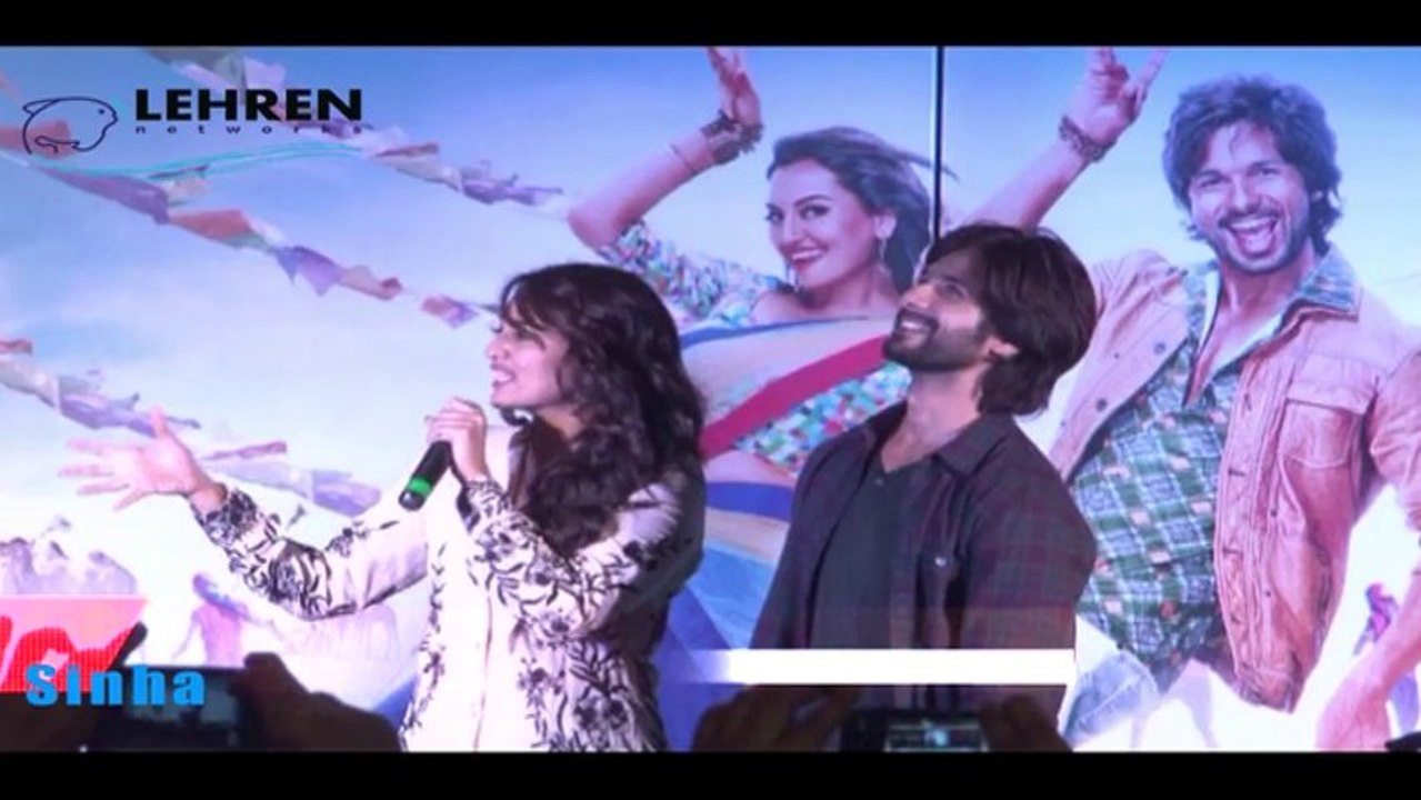 Shahid Kapoor And Sonakshi Sinha Promote R Rajkumar