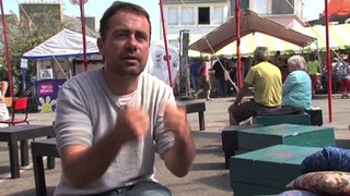 Pourquoi les Roms migrants vivent-ils dans des bidonvilles en France ?