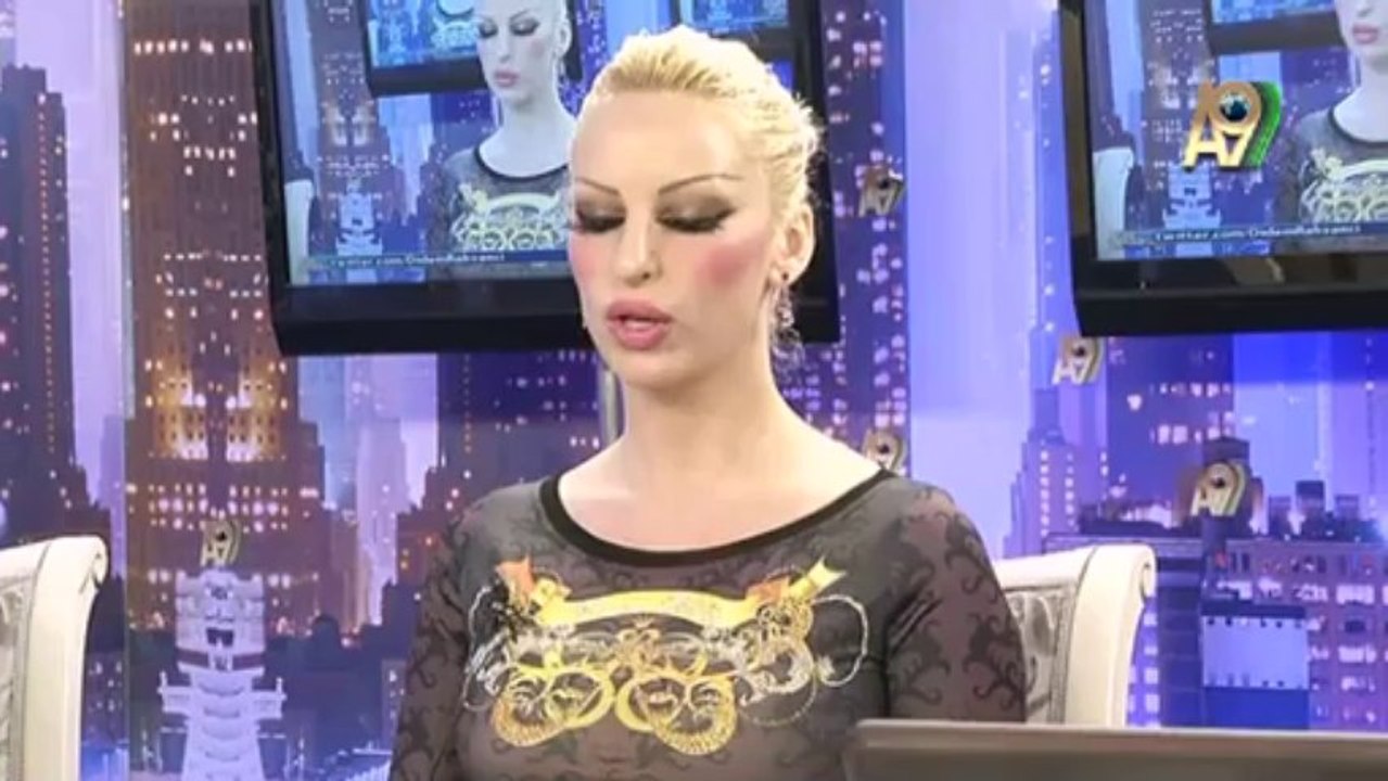 Merve Büyükbayrak, Ceylan Özbudak, Didem Rahvancı, Yasemin Kiriş, Beril Koncagül, Didem Ürer ve Damla Pamir'in A9 TV'deki canlı sohbeti (10 Ekim 2013; 22:30)