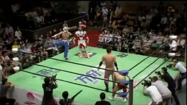 Jushin Liger & Tiger Mask IV vs Atsushi Kotoge & Hitoshi Kumano (NOAH)
