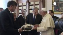 Israeli PM Netanyahu meets Pope Francis at Vatican