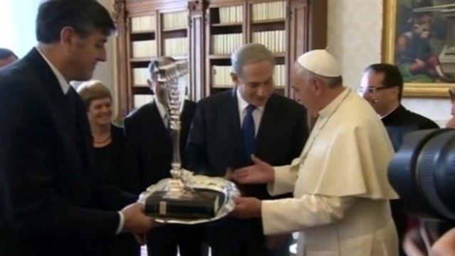 Netanyahu meets Pope Francis