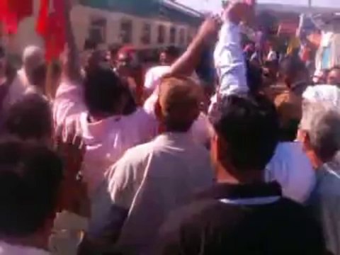 Workers Saying Welcome To Naseem Rao at Karachi