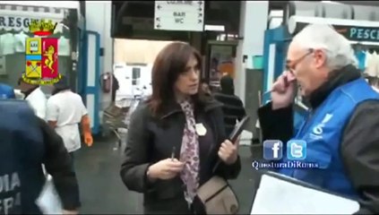 Roma - Mercato Esquilino, sequestri 300kg di pesce (02.12.13)