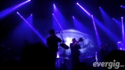 Ez3kiel "Lac de signes" - Le centquatre - Concert Evergig Live - Son HD