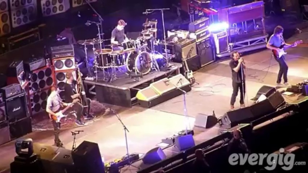 Pearl Jam "Daughter" - O2 Stadium Berlin - Concert Evergig Live - Son HD