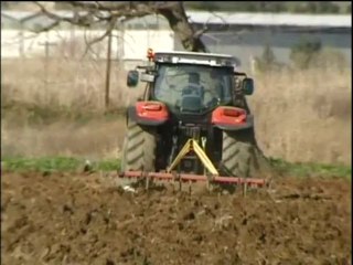 Αγρότες για κόκκινα δάνεια και επιδοτήσεις