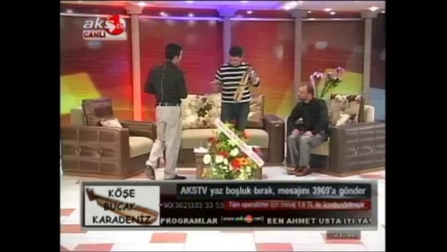 HİKMET CÜRE Kafamı vuracağım duvarlara taşlara.(Samsun AKS TV)