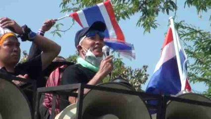 Continúan las protestas en las calles de Bangkok