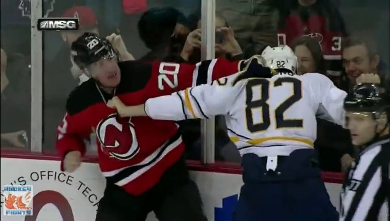 Sabres’ Foligno scores one-punch victory in fight with Ryan Carter