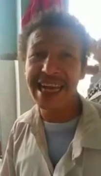 Il imite à la perfection un Bébé qui Pleure - Enorme...