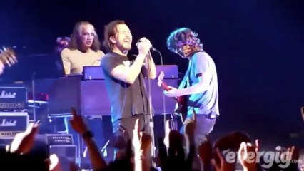 Pearl Jam "Alive" - O2 Stadium Berlin - Concert Evergig Live - Son HD