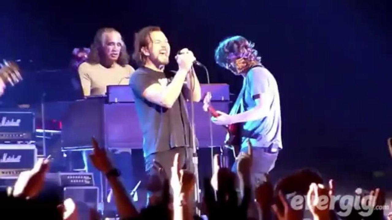 Pearl Jam "Alive" - O2 Stadium Berlin - Concert Evergig Live - Son HD