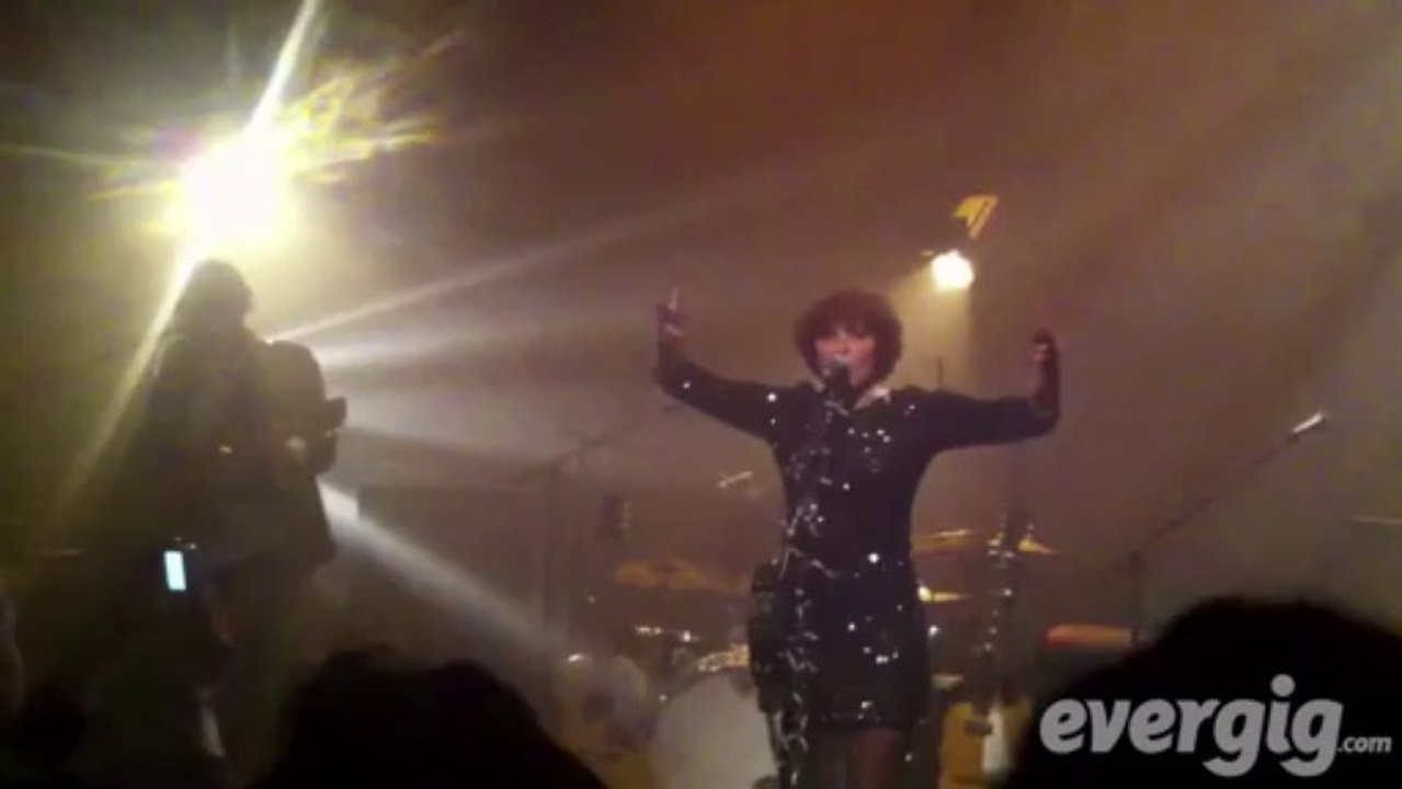 Elisa Jo "Steady boy" - Café de la danse - Concert Evergig Live - Son HD