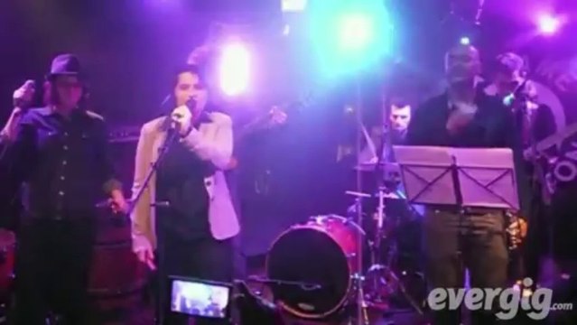 Virgule Les violons secs - La Dame de Canton - Concert Evergig Live - Son HD